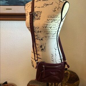 Bueno Deep Burgundy Crossbody Handbag-like new condition